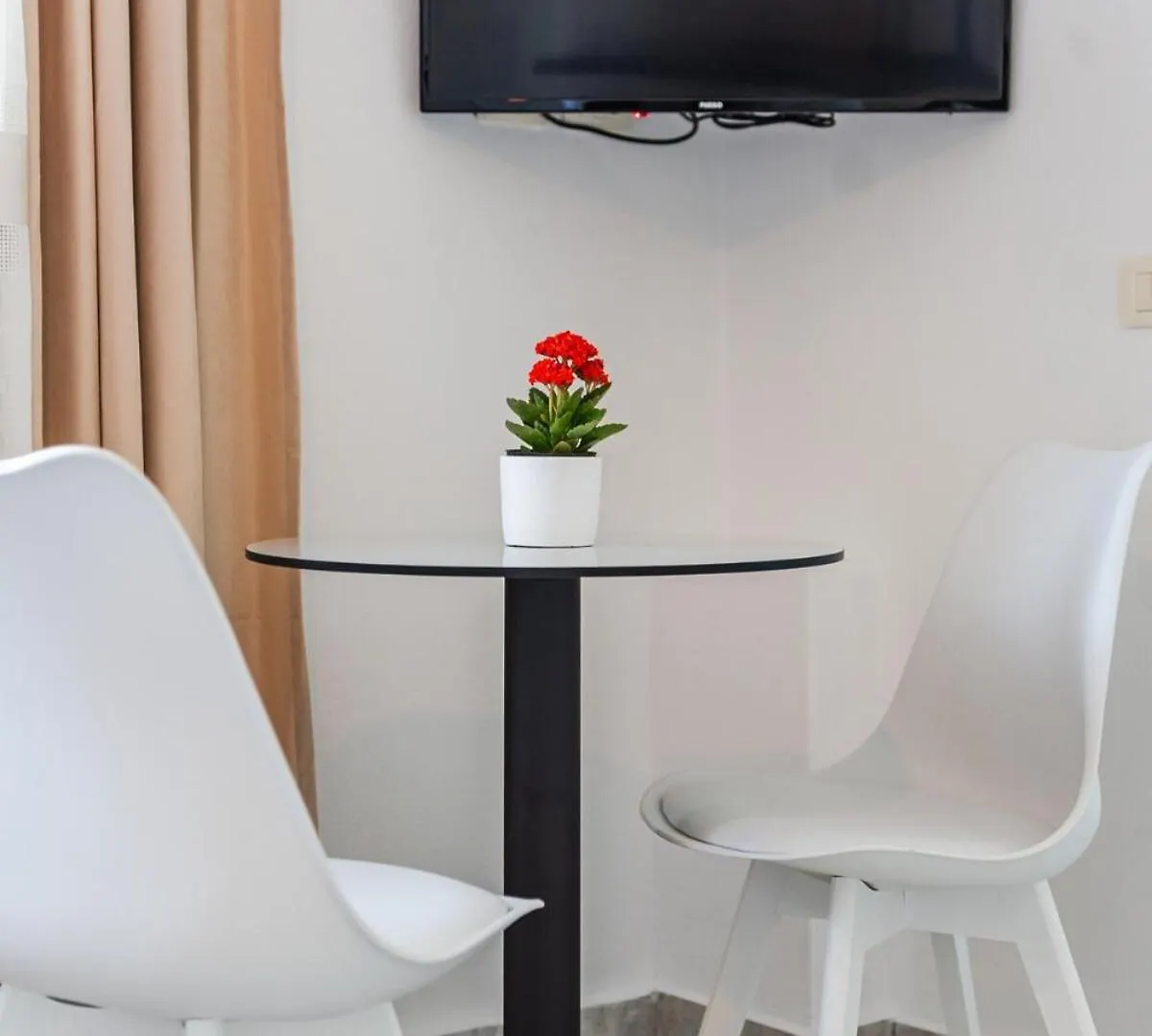 Peaceful Studio With Views Golem Albanien